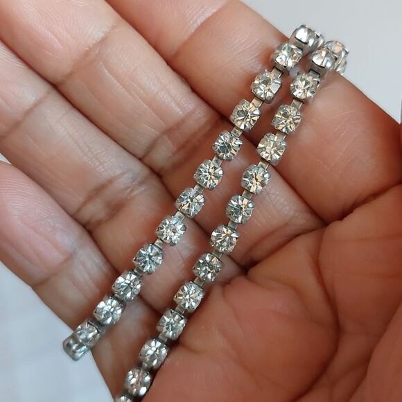 Alluring Vintage Prong Set Rhinestone Choker Necklace Tab Insert Clasp - Picture 5 of 6